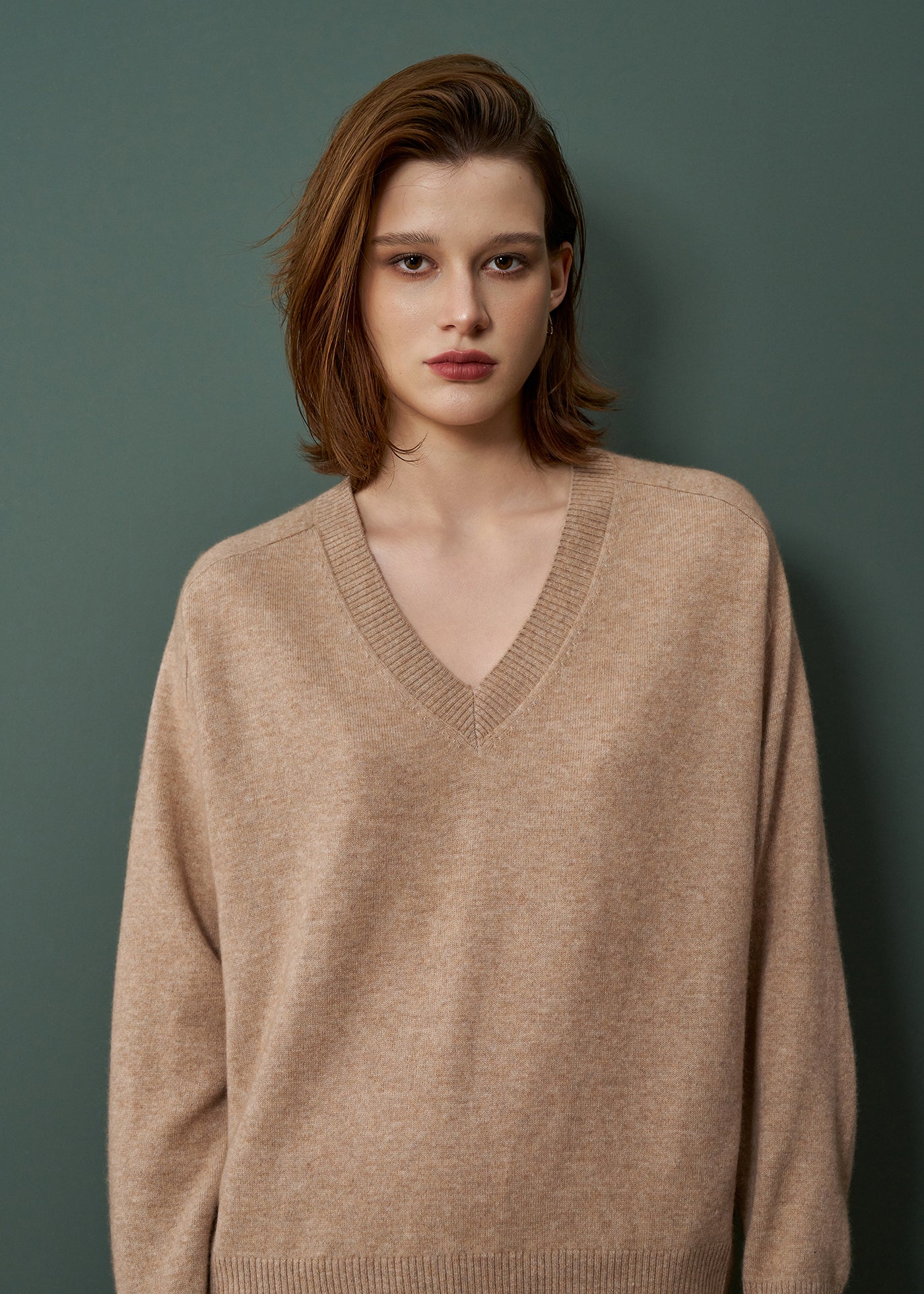 TREVI V-NECK